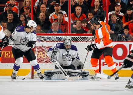 Kings Shutout Flyers as New Line Combos Fail