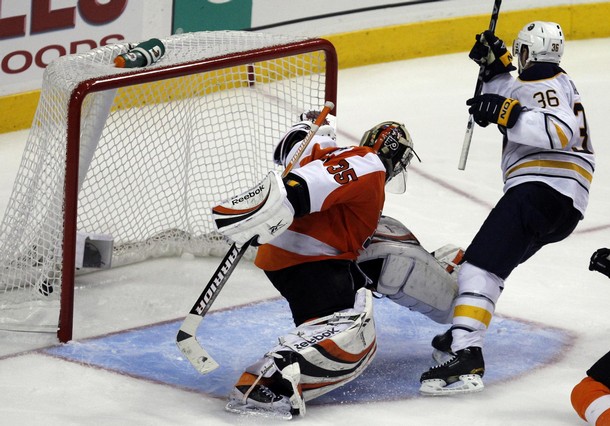 Sabres Edge Flyers 1-0 in Game One of Playoffs