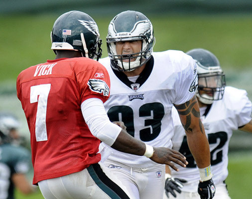 Eagles Defense Putting the Pressure On Vick In Competitive Practice