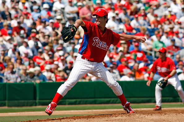 Jamie Moyer Signs Contract With The Rockies