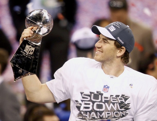 Little Brother Eli Manning Outduels The Great Tom Brady, Again