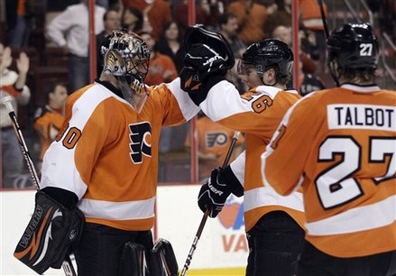 Bryzgalov Earns Third Straight Shutout as Philly Rallies Behind Him