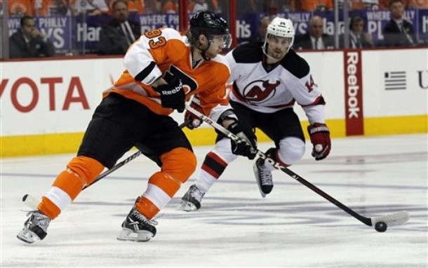 Briere Lifts Flyers over Devils in Game One