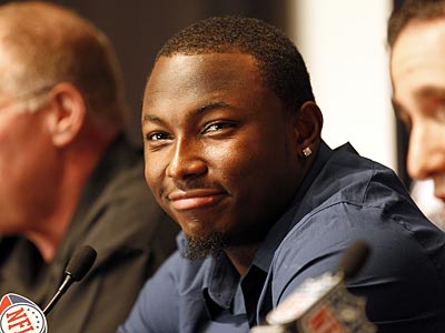 Eagles Sign LeSean McCoy To A Five-Year Extension For $45 Million