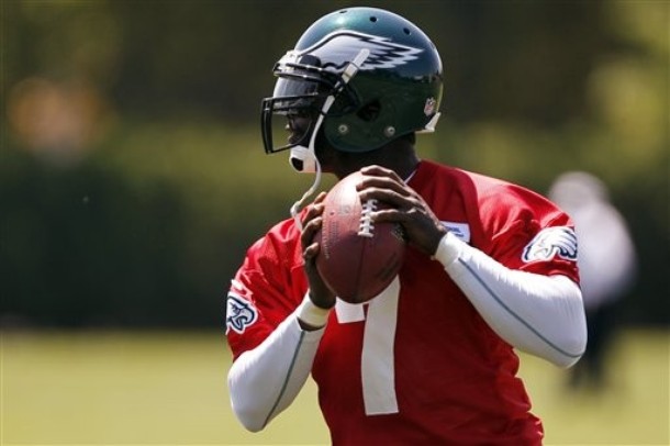 Ron Jaworski Rates Vick 12th In The NFL, But Sees Big Year Ahead