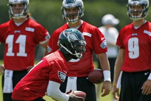 Questions To Be Answered About The Eagles Offense In Training Camp