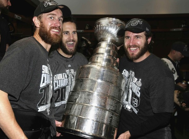 Former Flyers Lift The Cup