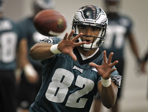 Eagles Clay Harbor Proves He Can Catch The Ball Consistently
