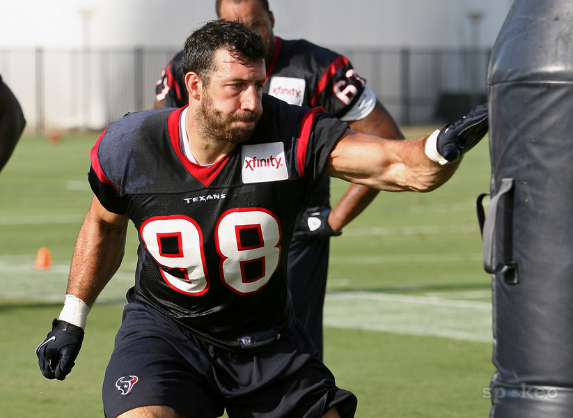 Eagles Sign Linebacker Connor Barwin