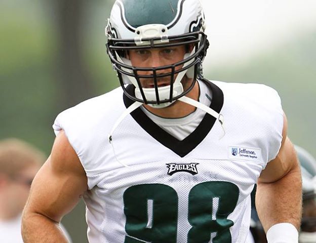 Expect More From Connor Barwin In 2014