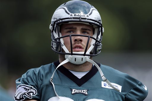 Zach Ertz Shining And Bryce Brown Struggling At Eagles-Pats Practice