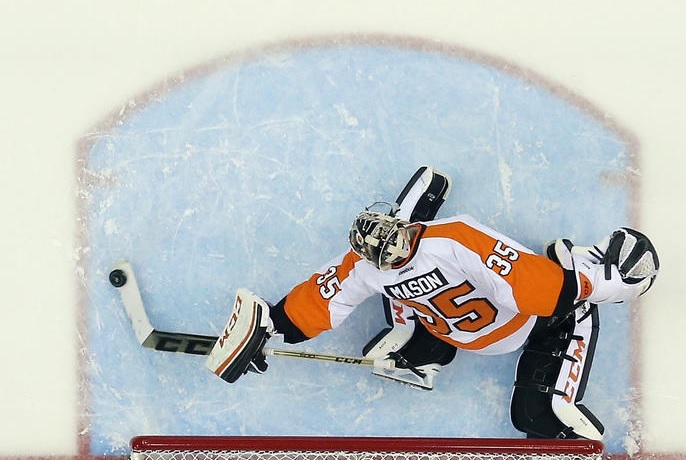 Despite Record, Steve Mason Off to Solid Start for Flyers