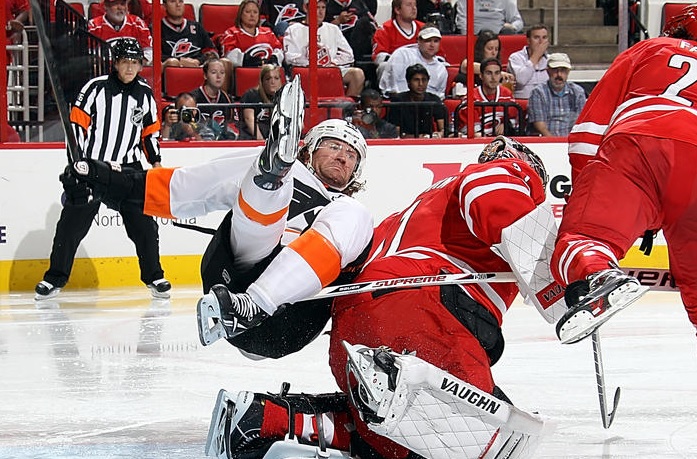 Flyers Record Falls 0-3 With Loss in Carolina [UPDATED]