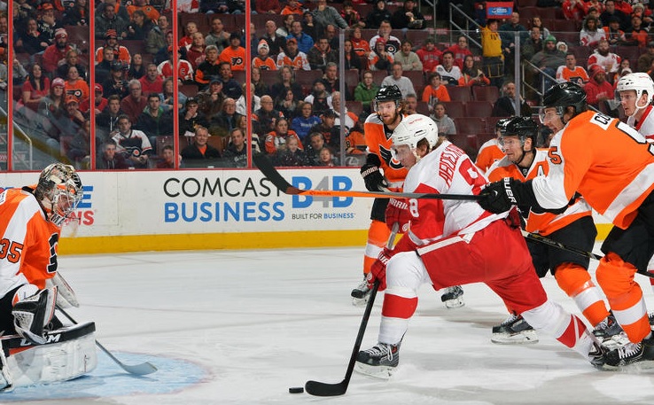 Mason, Flyers Shut Out Red Wings 5-0