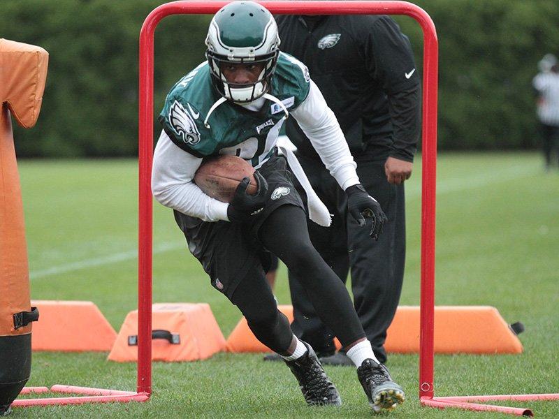 Alonso Spotted; Murray, Kendricks, Ertz and Ryans Not Practicing