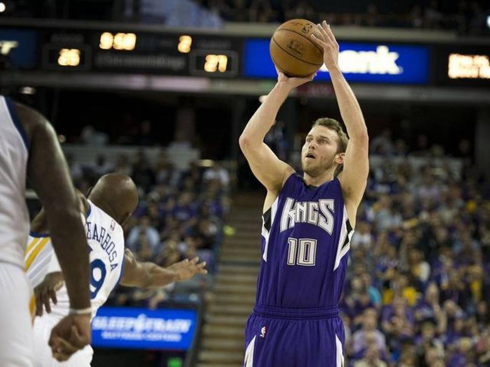 Report: 76ers Trade With Kings For Shooting Guard
