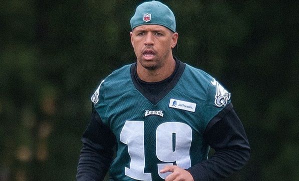 Eagles Release Miles Austin