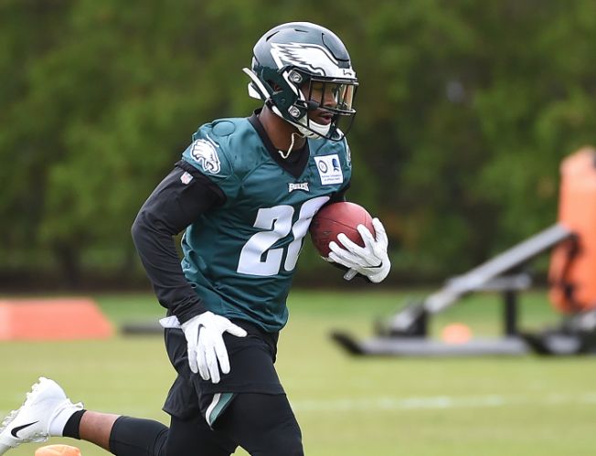 One-on-One Interview With Eagles Running Back Miles Sanders
